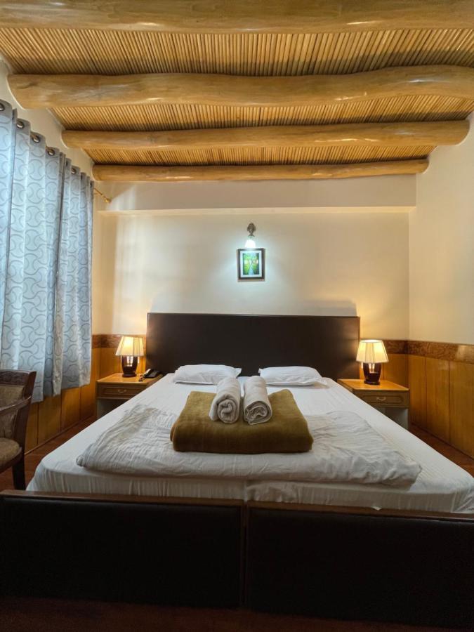 New Royal Guest House Leh Exterior foto