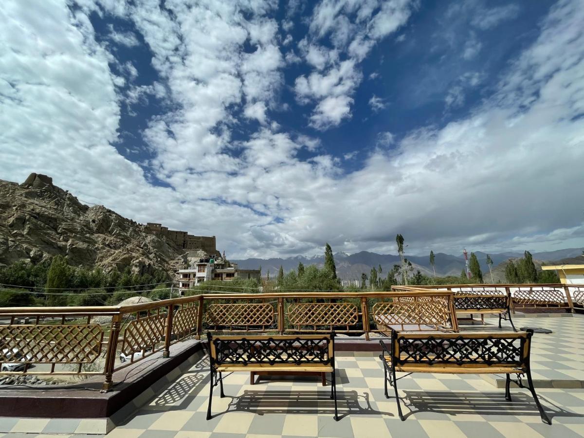 New Royal Guest House Leh Exterior foto