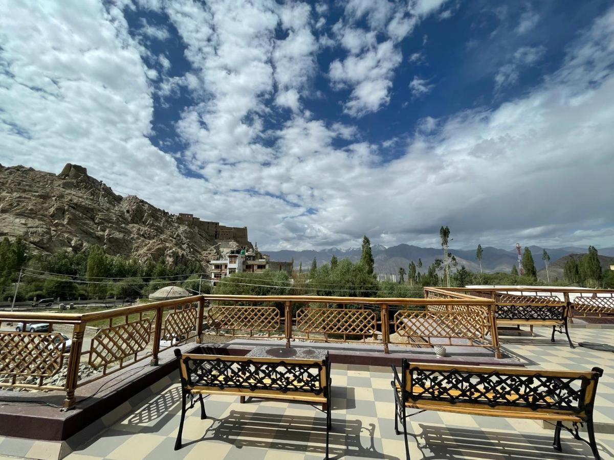 New Royal Guest House Leh Exterior foto