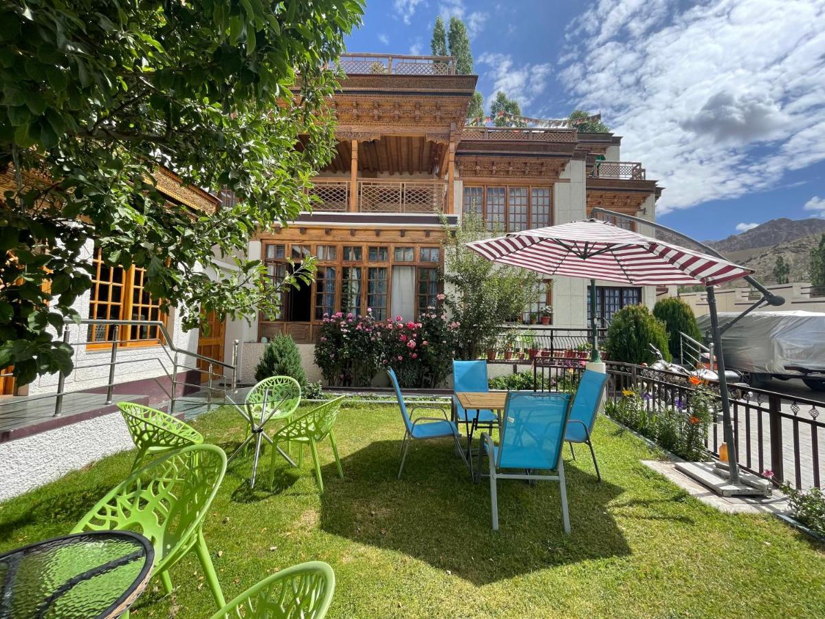 New Royal Guest House Leh Exterior foto
